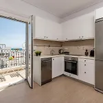 Ocean Breeze Apartment *