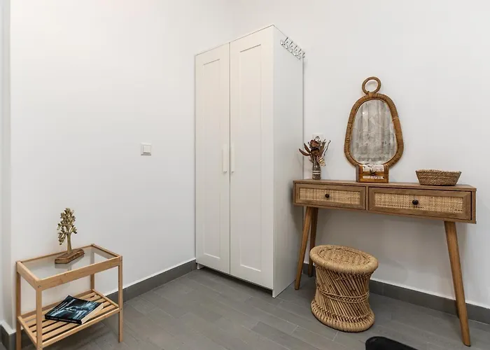 Ocean Breeze Apartment